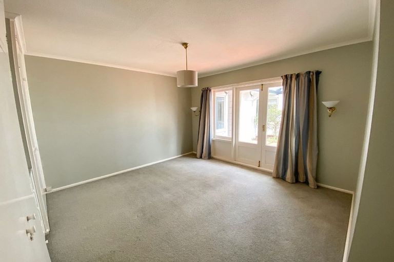 Photo of property in 147 Straven Road, Fendalton, Christchurch, 8014