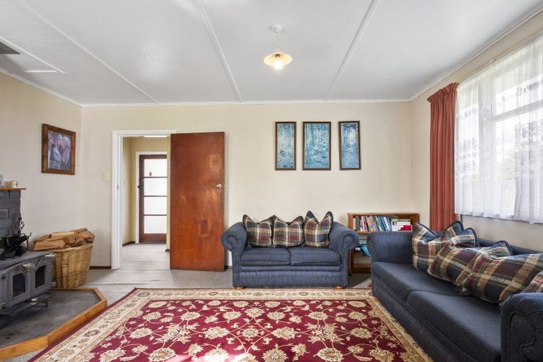 Photo of property in 399 Colyton Road, Colyton, Feilding, 4775