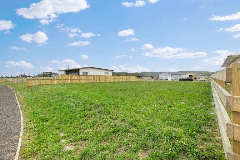 Photo of property in 208 Hamiora Street, Matarangi, 3592