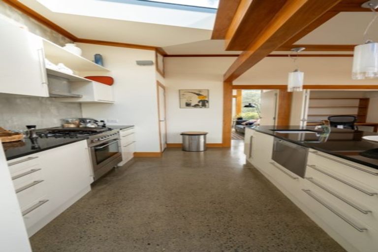 Photo of property in 300b Oriental Parade, Oriental Bay, Wellington, 6011