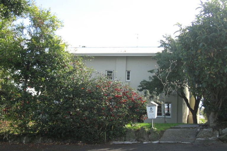Photo of property in 8 Lambton Road, Hospital Hill, Napier, 4110