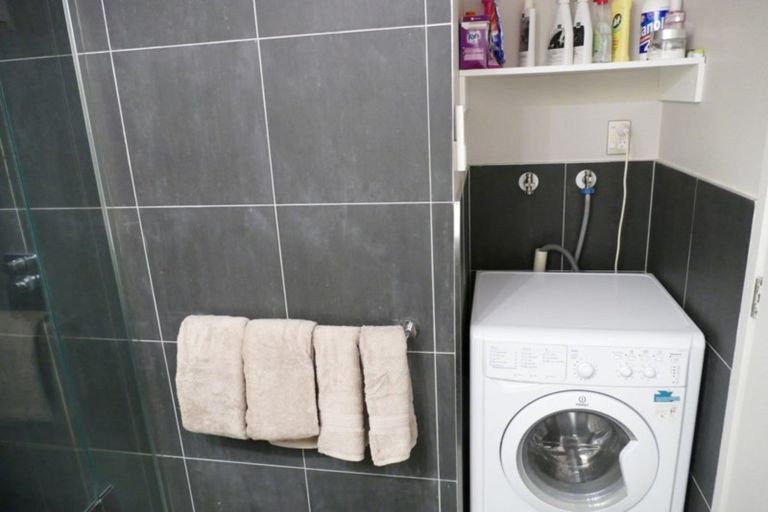 Photo of property in 14 Waterloo Street, Howick, Auckland, 2014