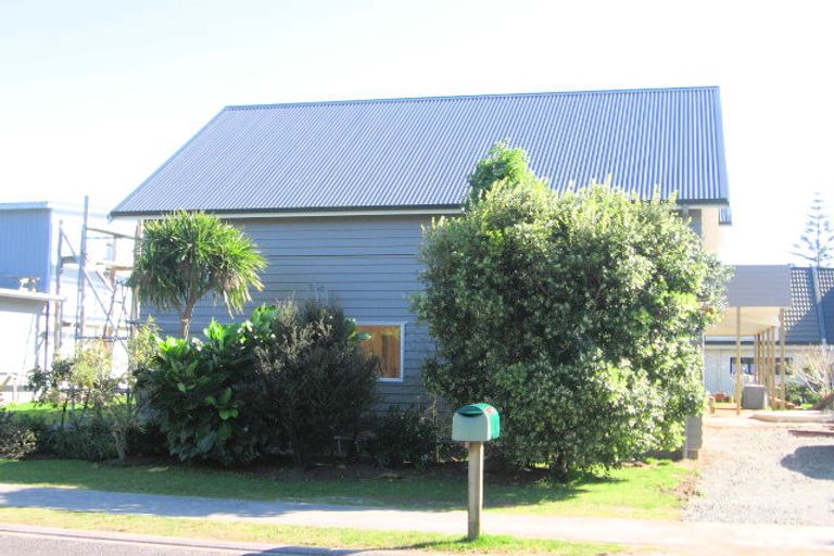 Photo of property in 31 Morcom Drive, Cooks Beach, Whitianga, 3591