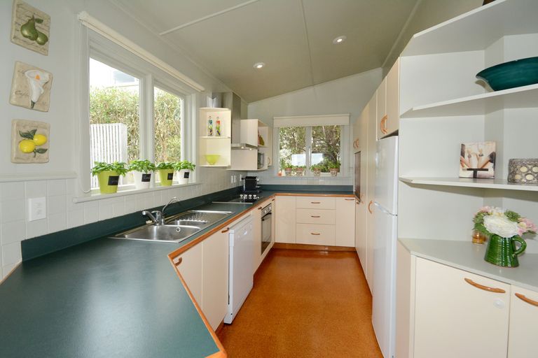 Photo of property in 22 Garfield Avenue, Roslyn, Dunedin, 9010