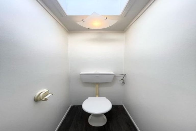 Photo of property in 35 Stanniland Street, Sunnyhills, Auckland, 2010