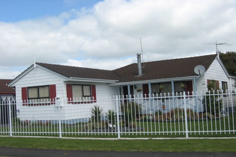 Photo of property in 90 Burundi Avenue, Clendon Park, Auckland, 2103