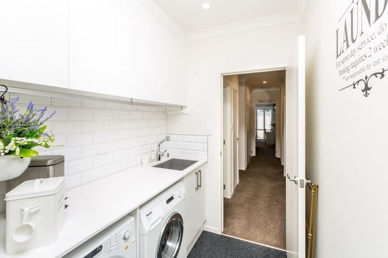 Photo of property in 180b Brooklands Road, Vogeltown, New Plymouth, 4310