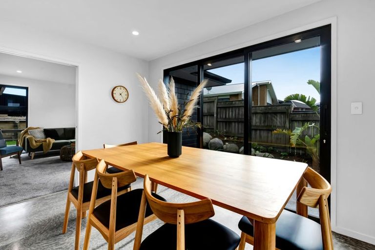 Photo of property in 9b James Drive, Bell Block, New Plymouth, 4312