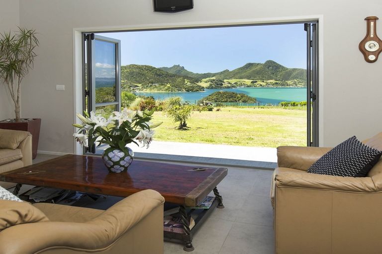 Photo of property in 19 Bay View Road, Whangarei Heads, Whangarei, 0174