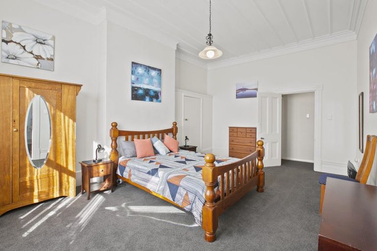 Photo of property in 209 Devon Street West, New Plymouth, 4310