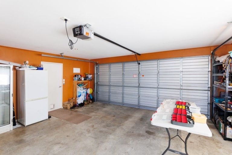 Photo of property in 1b Carthew Street, Feilding, 4702