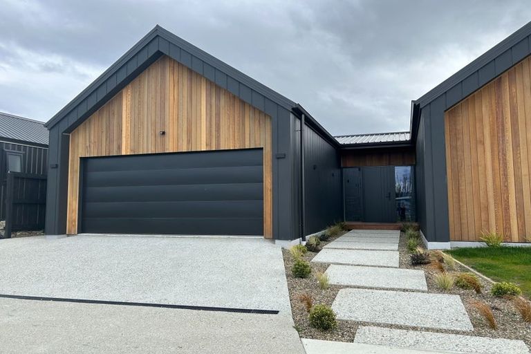 Photo of property in 19 Burbank Road, Wanaka, 9382