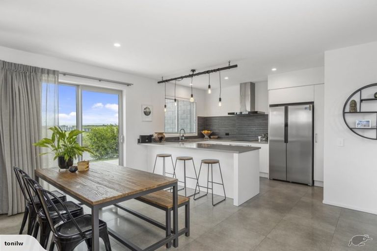 Photo of property in 138 Palm Springs Boulevard, Papamoa Beach, Papamoa, 3118