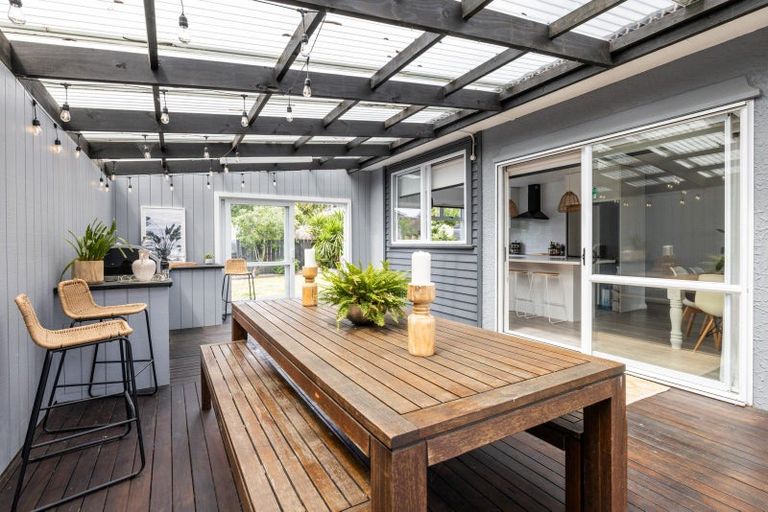 Photo of property in 29 Pukeko Place, Westshore, Napier, 4110