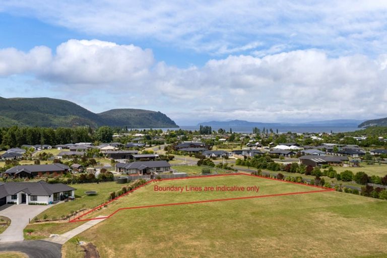 Photo of property in 8 Ribbonwood Lane, Kinloch, 3377