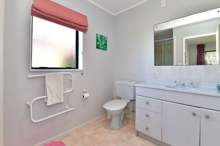 Photo of property in 47 Shuttleworth Place, Manly, Whangaparaoa, 0930