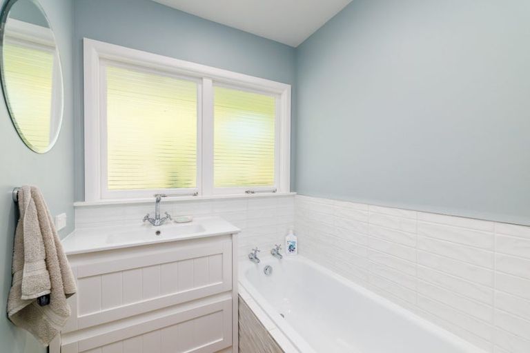 Photo of property in 15 Factory Road, Little Akaloa, 7583