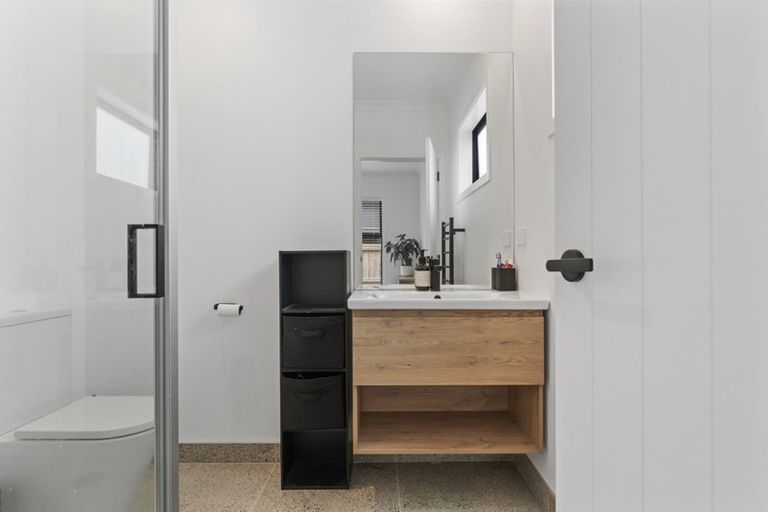 Photo of property in 1 Taniko Lane, Papamoa, 3118