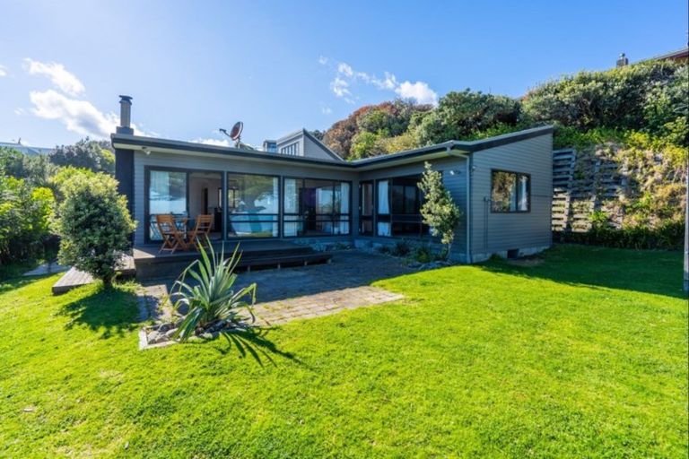 Photo of property in 25 Tainui Street, Raumati Beach, Paraparaumu, 5032