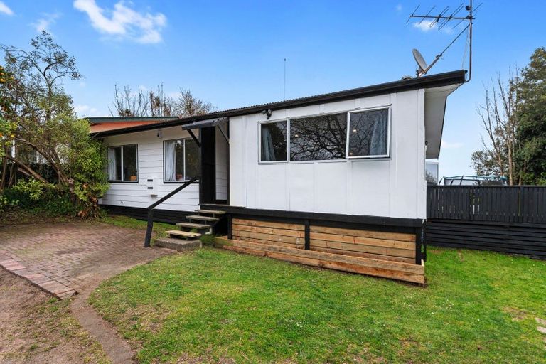 Photo of property in 24a Pohutukawa Drive, Owhata, Rotorua, 3010