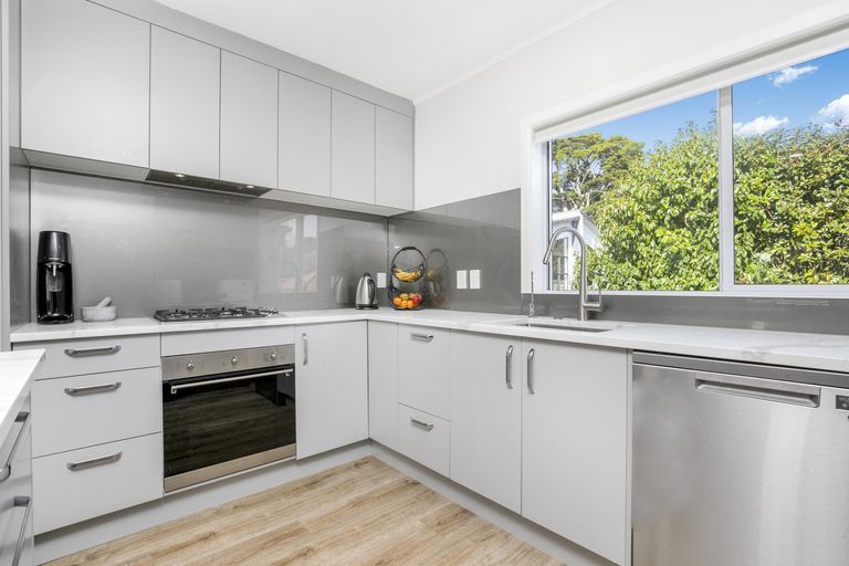 Photo of property in 21 Butterworth Avenue, Opaheke, Papakura, 2113