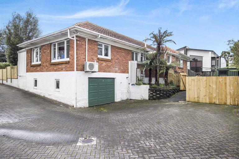 Photo of property in 21 Butterworth Avenue, Opaheke, Papakura, 2113