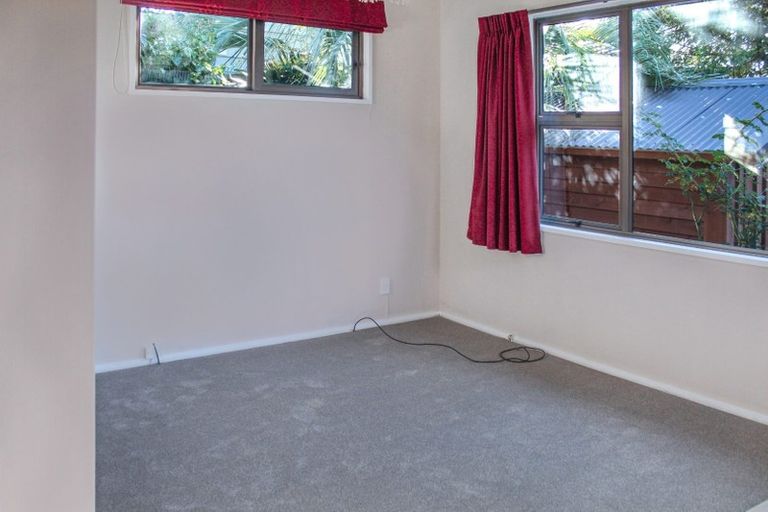 Photo of property in 33 Ihaka Street, Hokowhitu, Palmerston North, 4410