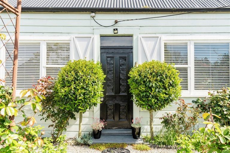 Photo of property in 7 Moore Street, Milton, 9220