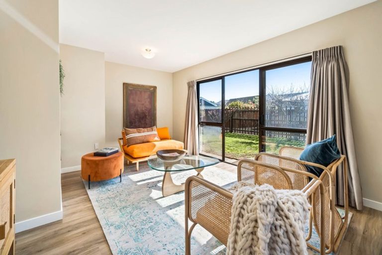 Photo of property in 2/30 Celia Street, Redcliffs, Christchurch, 8081