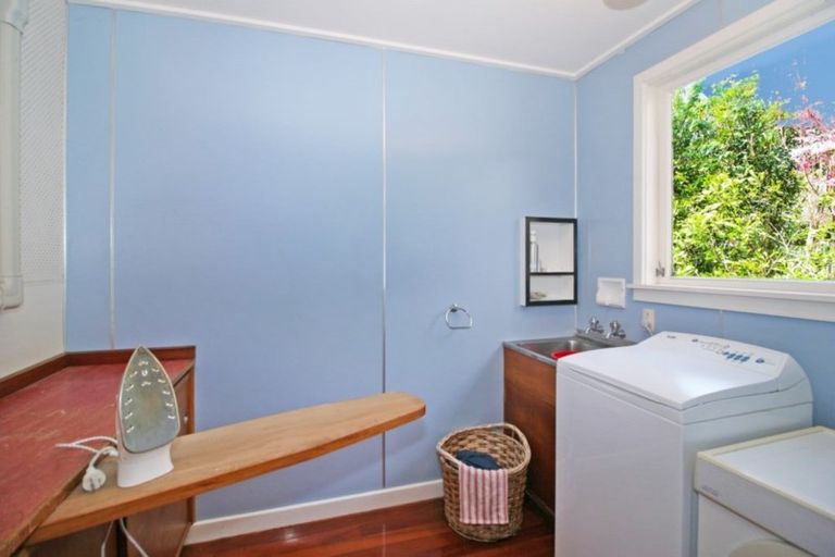 Photo of property in 21 Penrith Street, Westown, New Plymouth, 4310