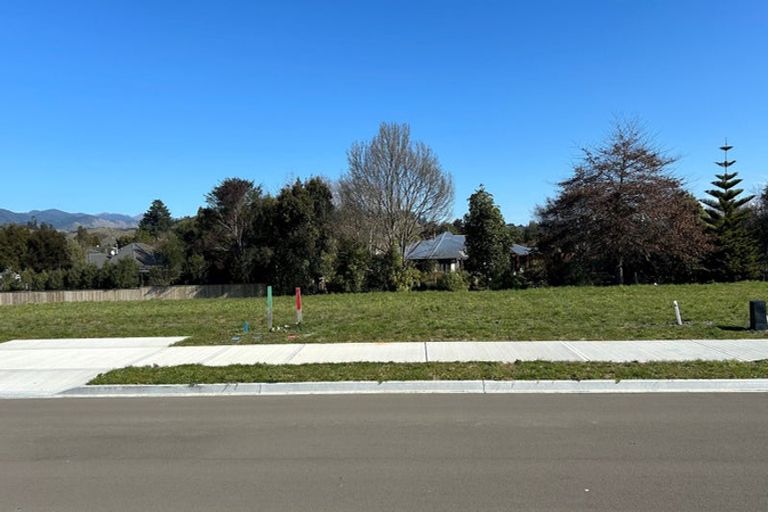 Photo of property in 10 Pyke Place, Wakefield, 7025