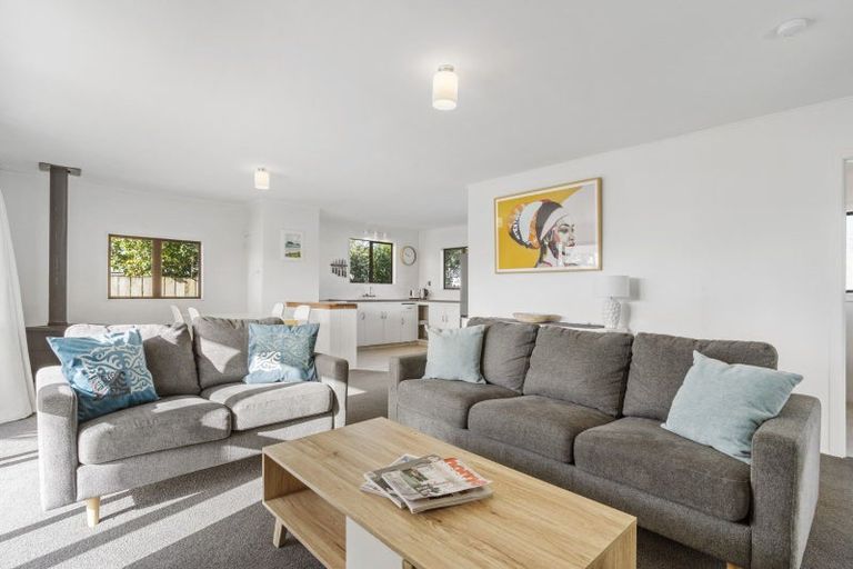 Photo of property in 309 Linton Crescent, Whangamata, 3620