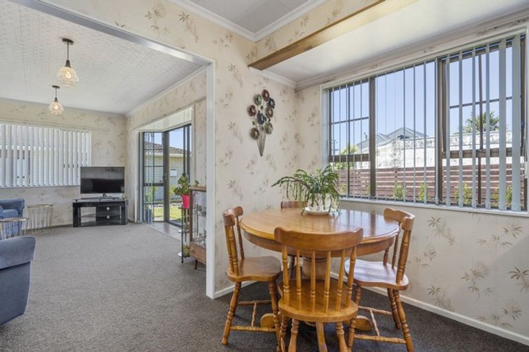 Photo of property in 3 Webster Street, Westown, New Plymouth, 4310