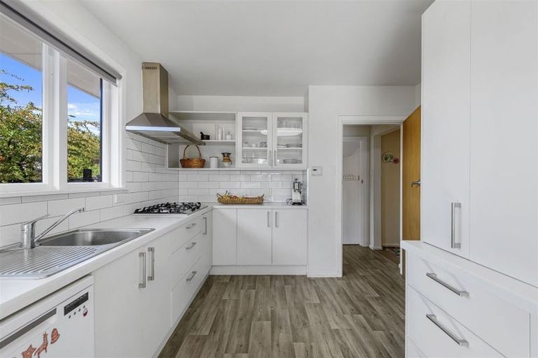 Photo of property in 196 Cashmere Road, Hoon Hay, Christchurch, 8025