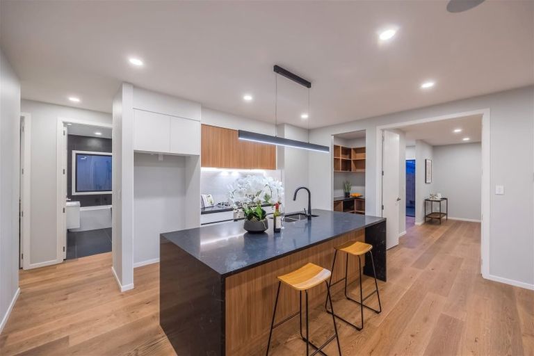 Photo of property in 20 Lewis Younie Road, Kumeu, 0810