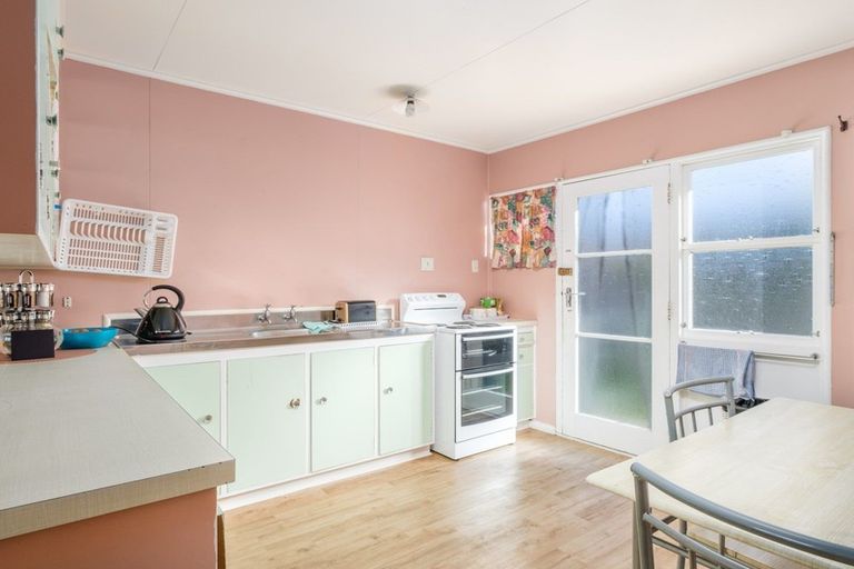 Photo of property in 2/2 Cobham Place, Te Hapara, Gisborne, 4010