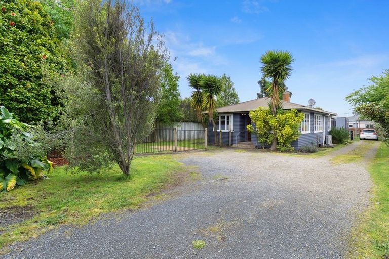 Photo of property in 4 Williams Place, Fairfield, Hamilton, 3214