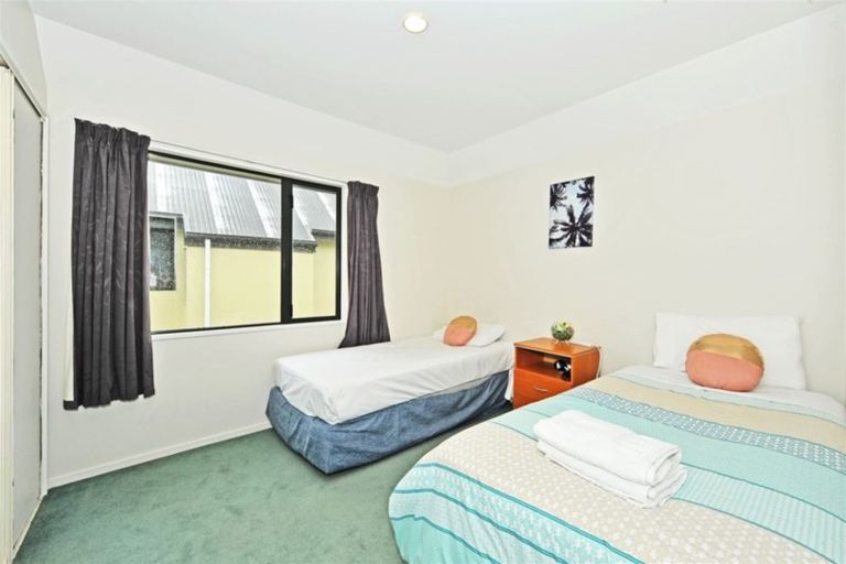 Photo of property in 1/2 Leamington Street, Addington, Christchurch, 8024