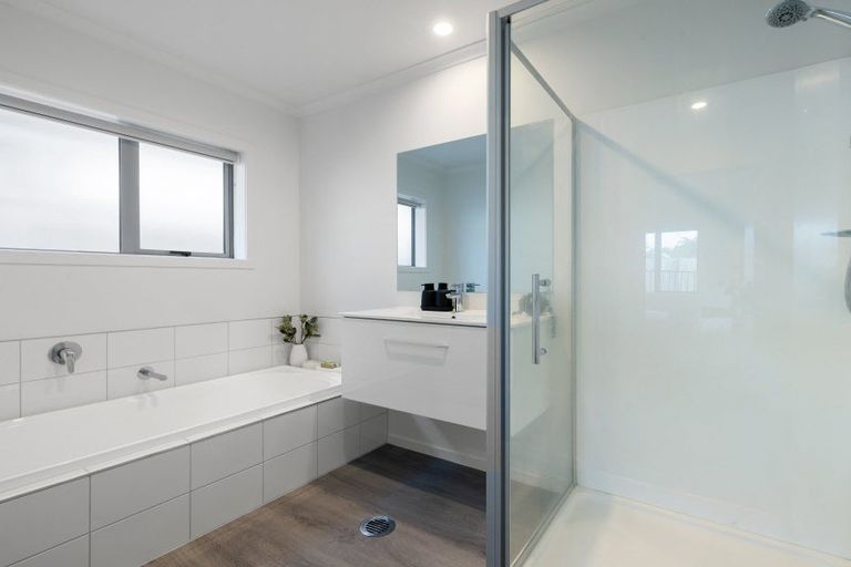 Photo of property in 3/56 Sandwich Road, Saint Andrews, Hamilton, 3200