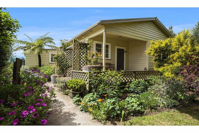 Photo of property in 63 Simpson Road, Ruawai, 0591
