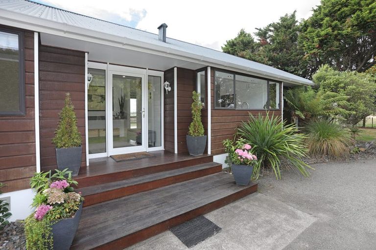 Photo of property in 455b State Highway 1, Bulls, 4894