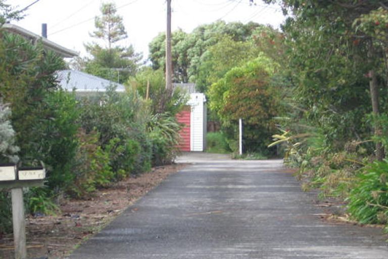 Photo of property in 86 Sturges Road, Henderson, Auckland, 0612