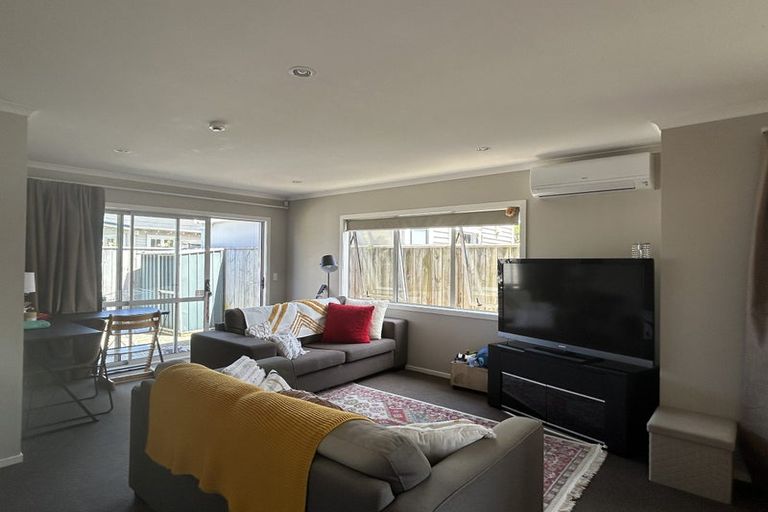 Photo of property in 33 Aparima Avenue, Miramar, Wellington, 6022