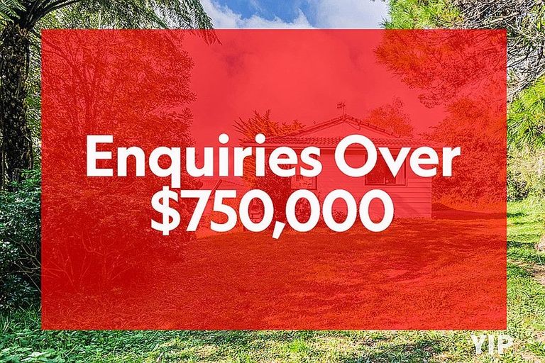 Photo of property in 27a Fernhaven Grove, Newlands, Wellington, 6037