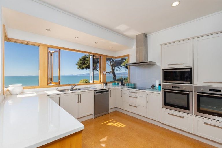 Photo of property in 15 Aporo Road, Ruby Bay, Upper Moutere, 7173