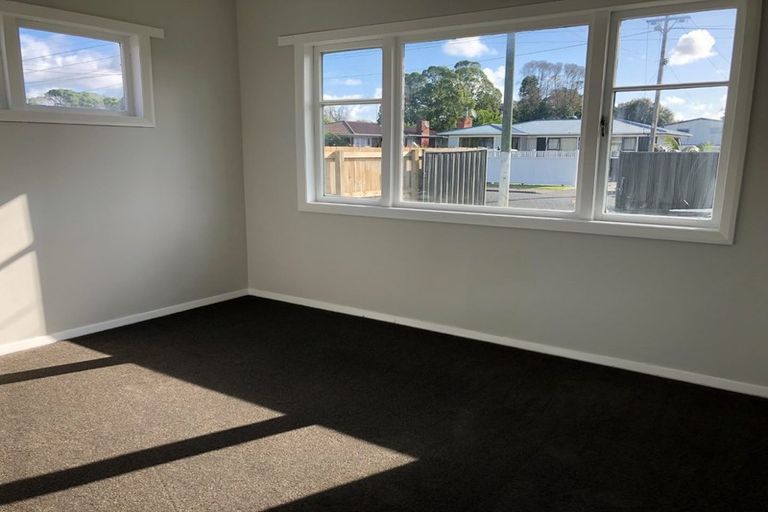 Photo of property in 27 Harwood Crescent, Otara, Auckland, 2023