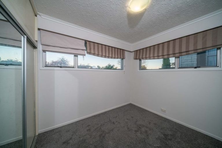 Photo of property in 5 Radbrook Street, Avonhead, Christchurch, 8042