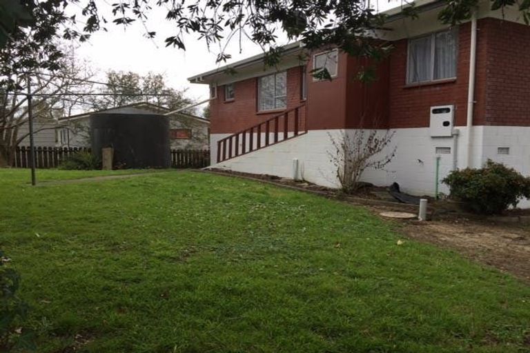 Photo of property in 8 Sutton Road, Drury, 2113