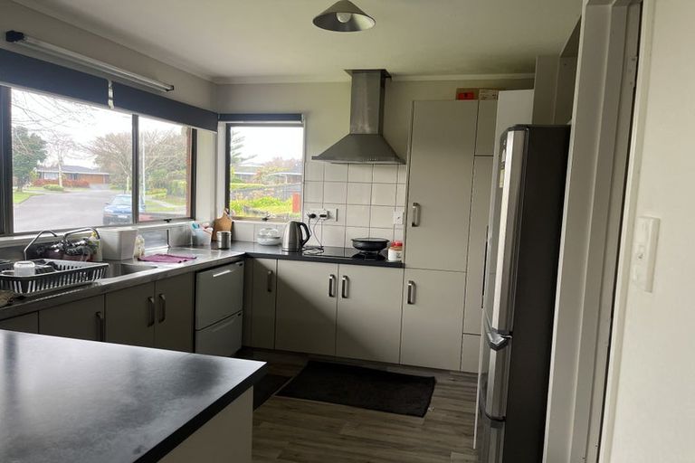 Photo of property in 6 Caulfield Place, Awapuni, Palmerston North, 4412