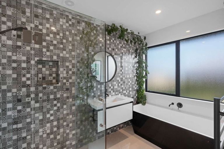 Photo of property in 19 Falcon Road, Rolleston, 7615